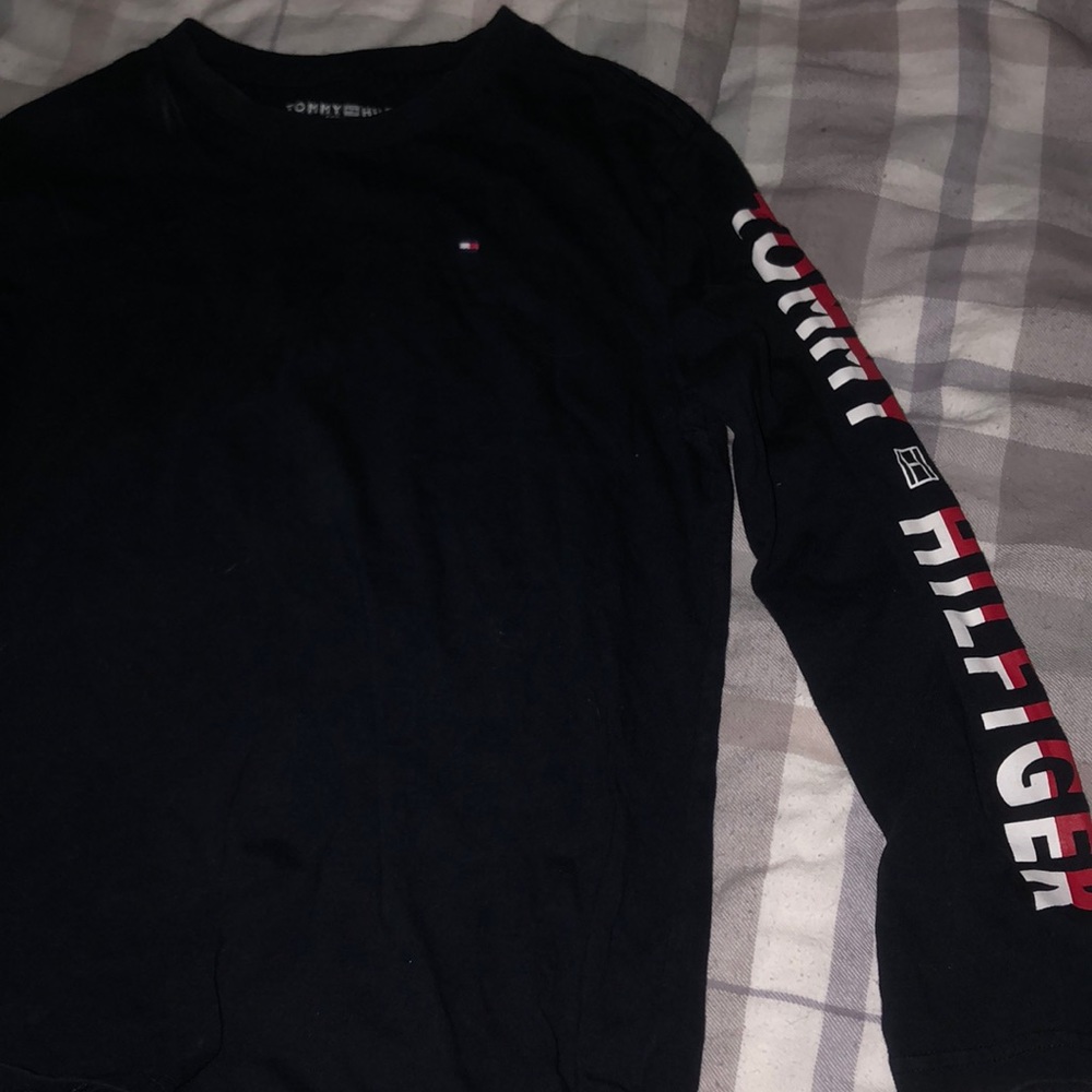 Tommy Hilfiger along sleeve
